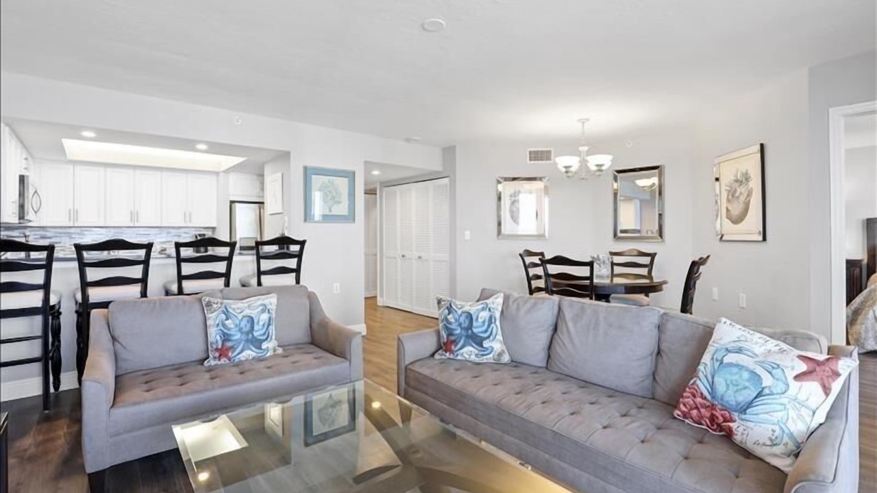 Photo of Bedroom in Park Shore