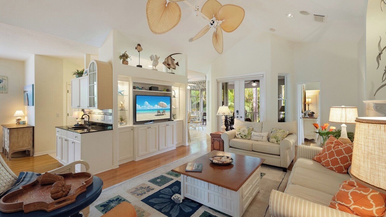 Photo of Livingroom in Anna Maria