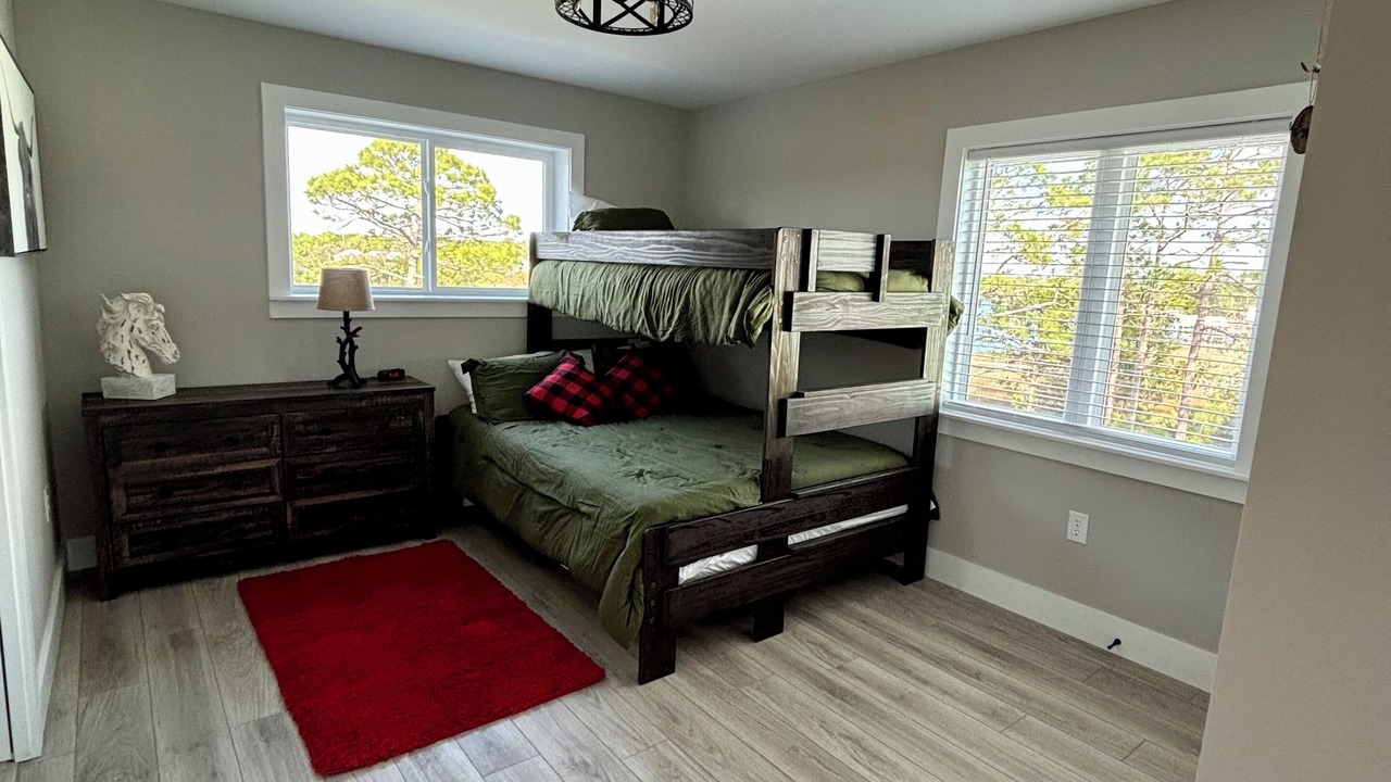 Photo of Bedroom in Steinhatchee