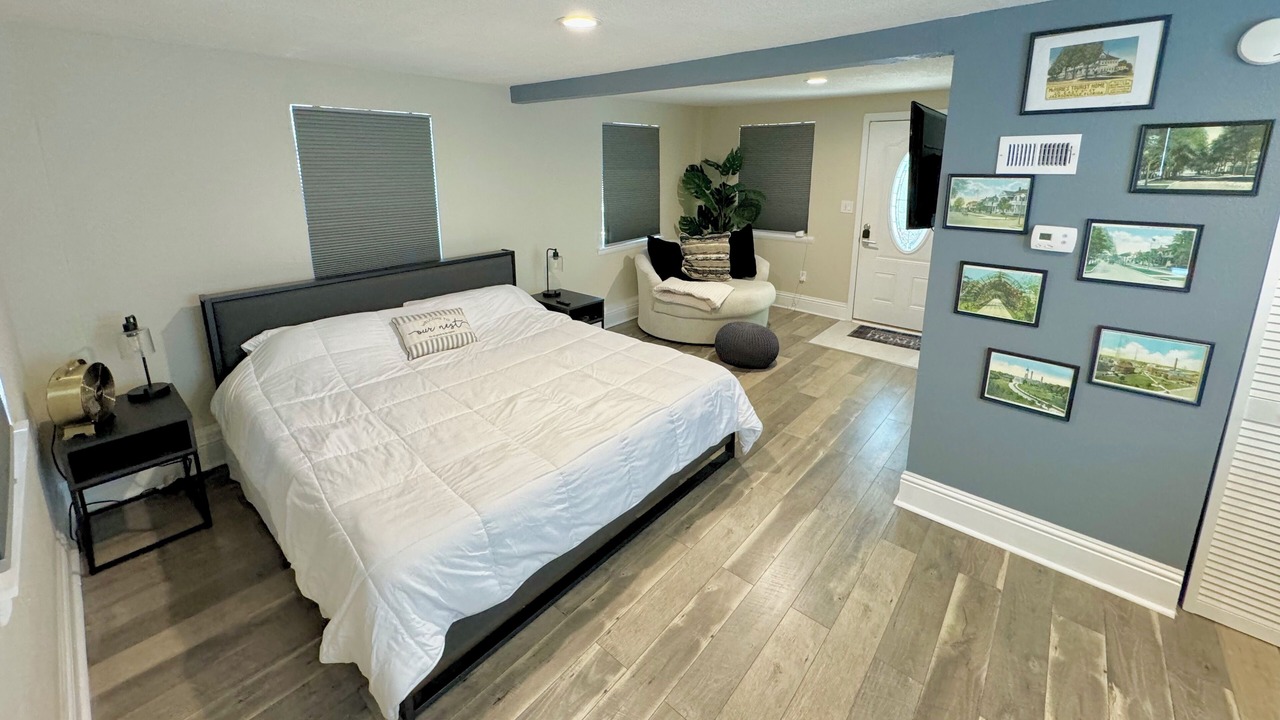 Photo of Bedroom in Urban Core