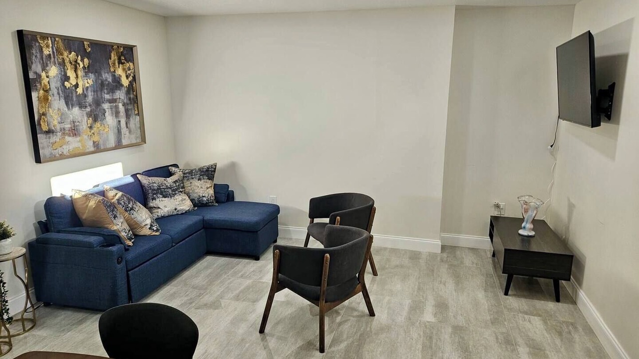 Photo of Livingroom in Valrico