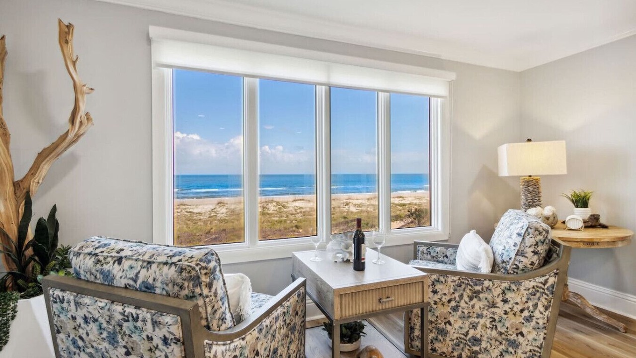 Photo of Livingroom in Fernandina Beach