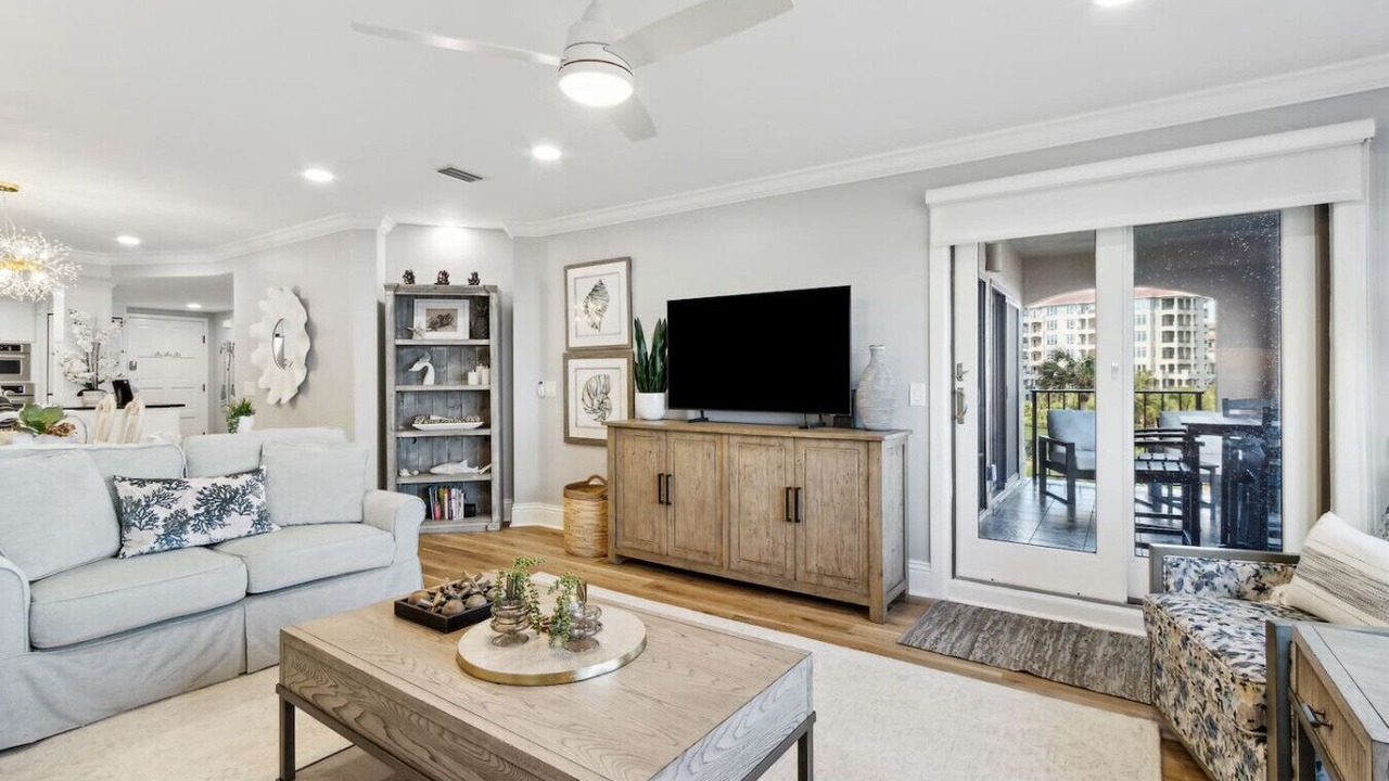 Photo of Livingroom in Fernandina Beach