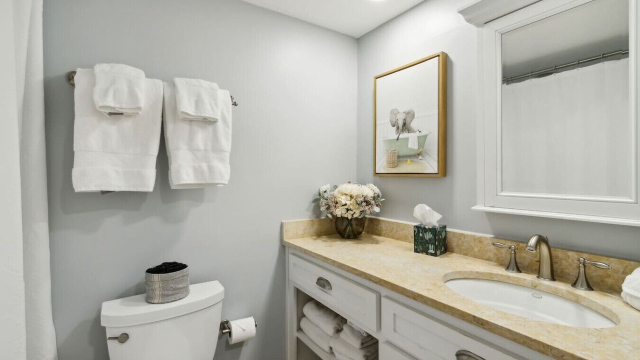 Photo of Bathroom in Fernandina Beach
