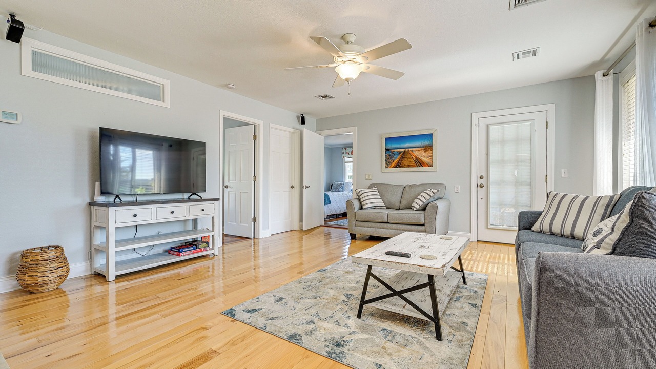 Photo of Livingroom in Crystal Beach