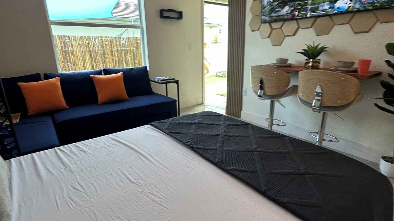Photo of Bedroom in Ludlam