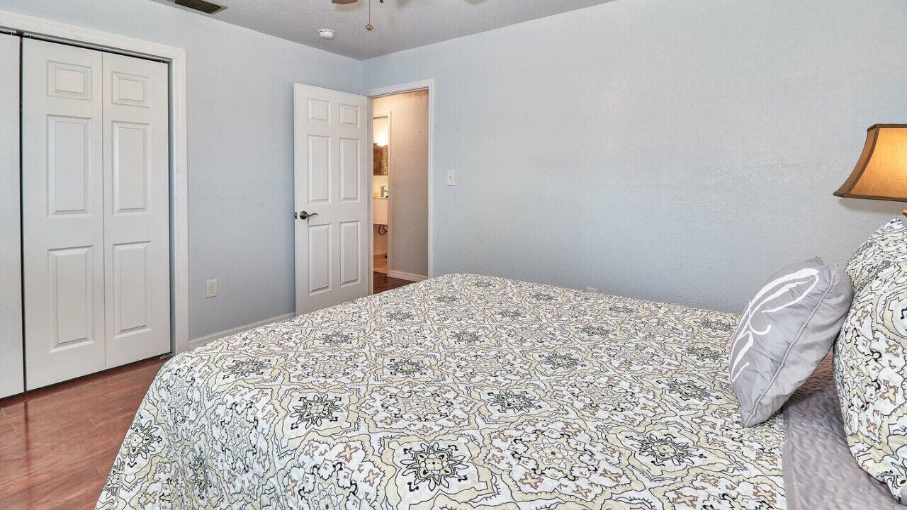 Photo of Bedroom in Temple Crest