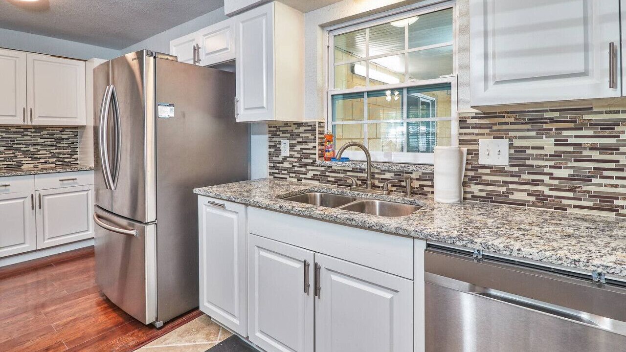 Photo of Kitchen in Temple Crest