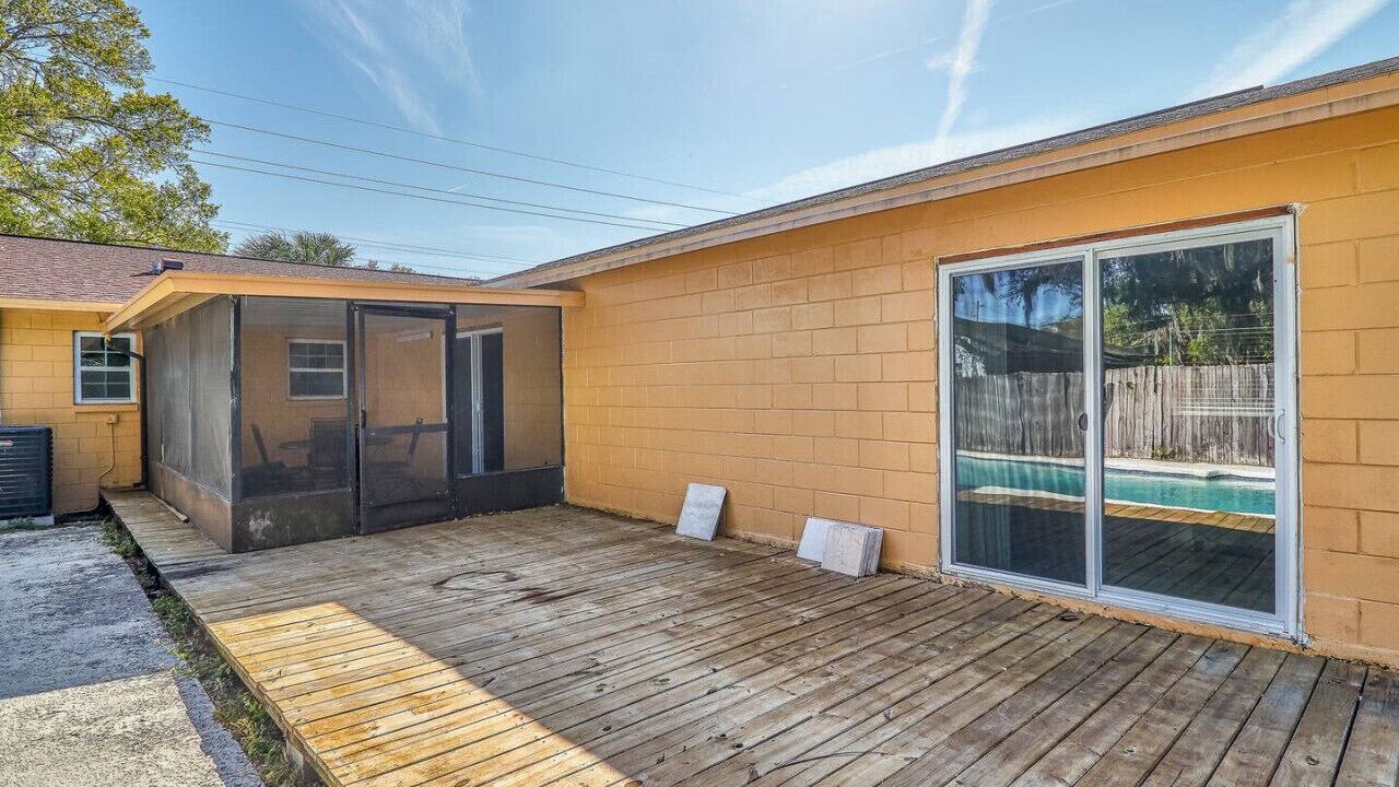 Photo of Patio Balcony in Temple Crest