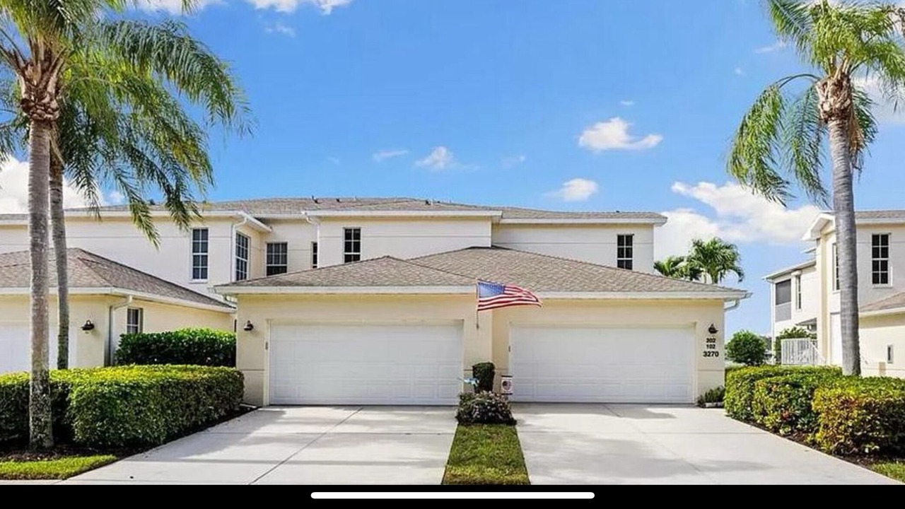 Photo of Outdoor in Crown Pointe