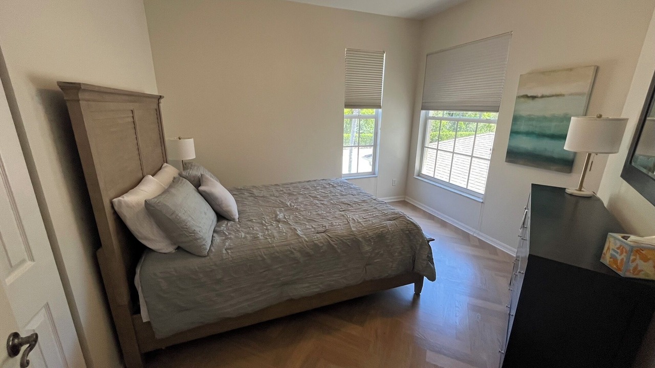 Photo of Bedroom in Crown Pointe