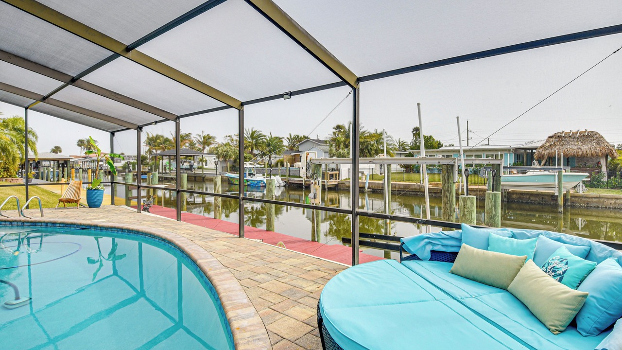 Photo of Outdoor in Palm Harbor Estates