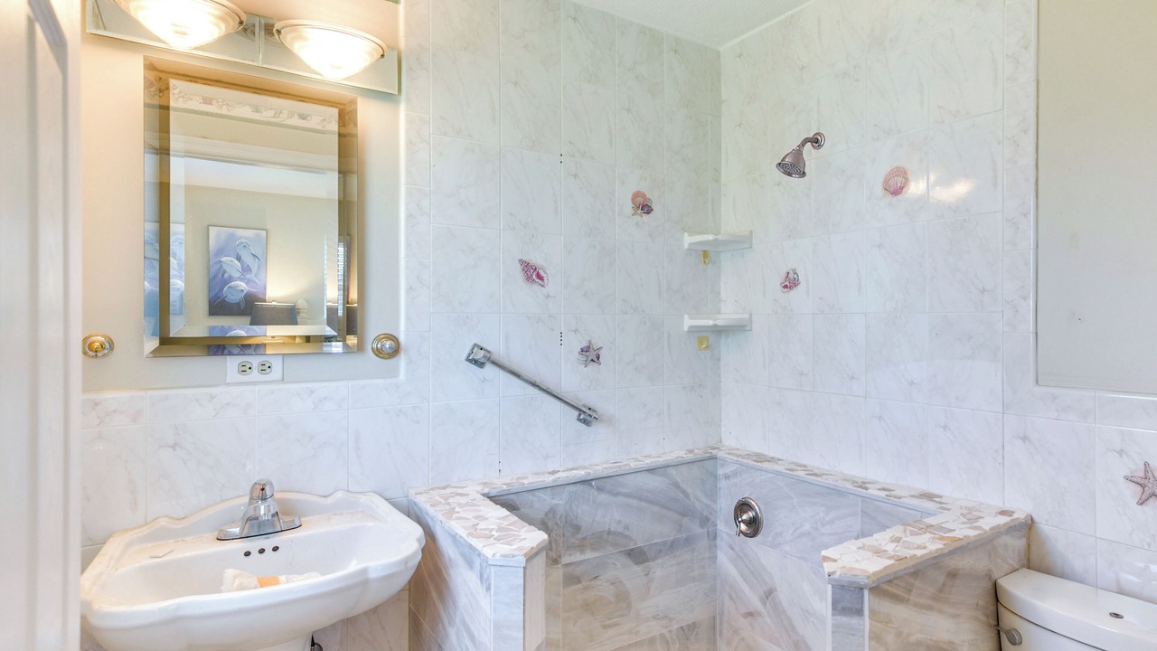 Photo of Bathroom in Palm Harbor Estates