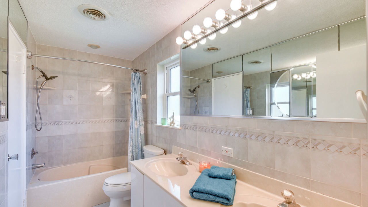 Photo of Bathroom in Palm Harbor Estates