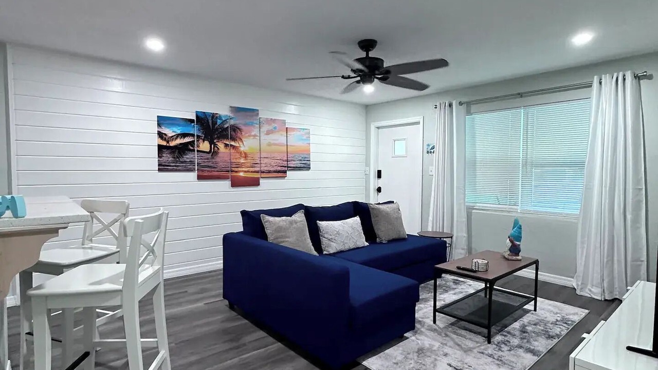 Photo of Livingroom in Holly Hill