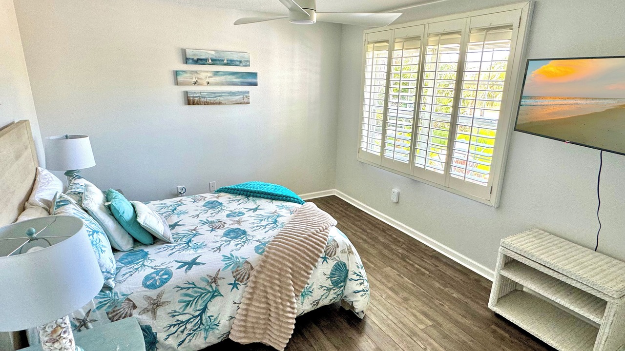 Photo of Bedroom in Marineland Acres