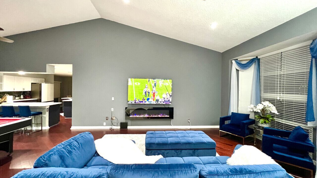 Photo of Livingroom in Greenview Shores