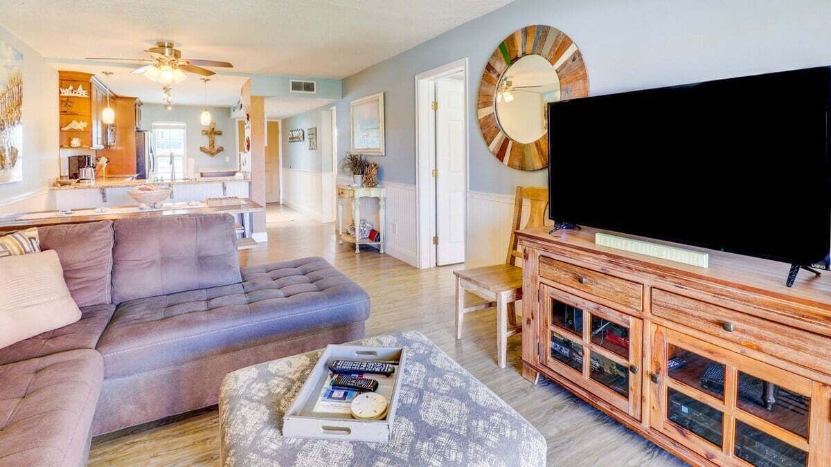 Photo of Livingroom in Point East