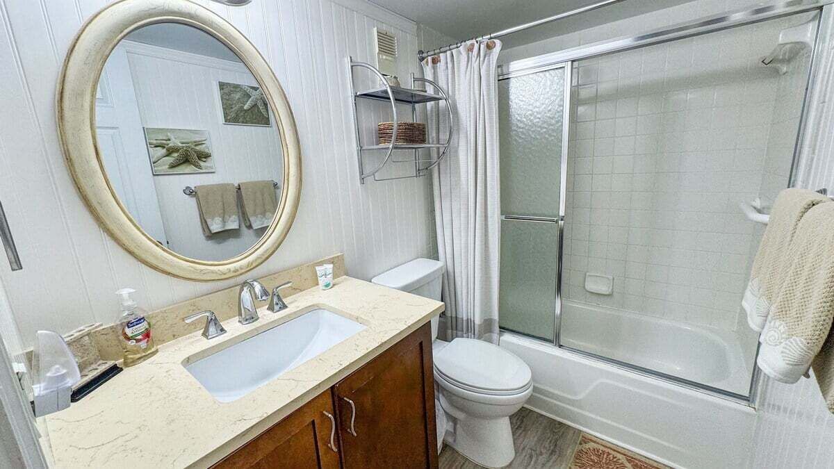 Photo of Bathroom in Point East