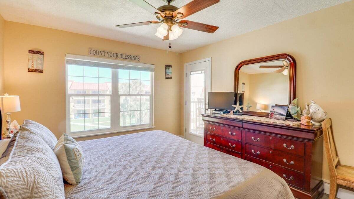 Photo of Bedroom in Point East