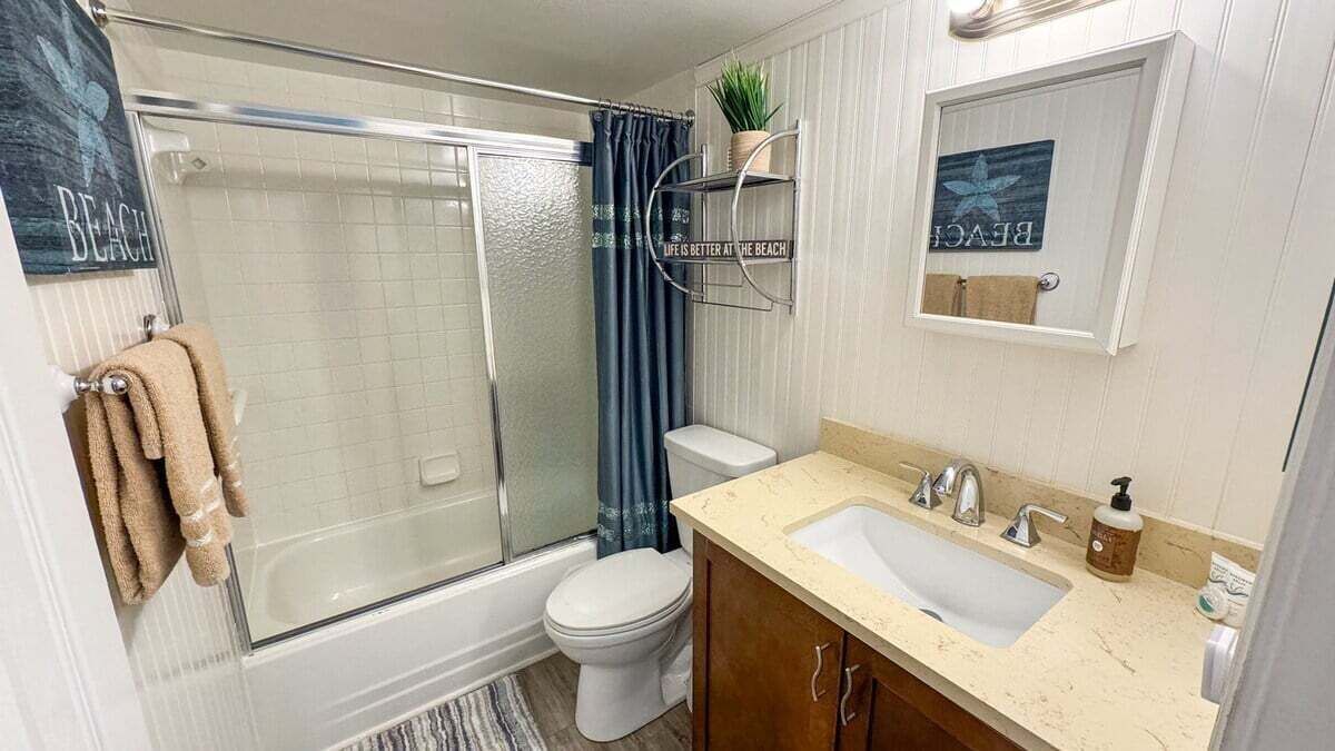 Photo of Bathroom in Point East