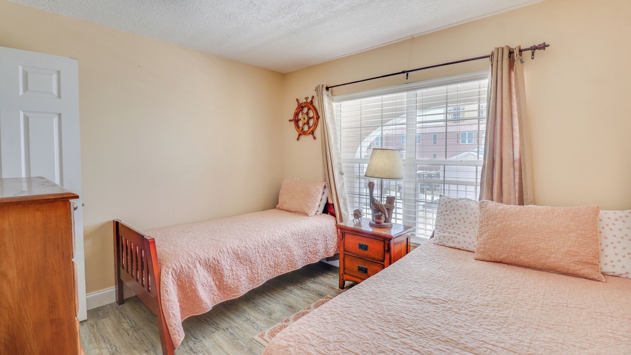 Photo of Bedroom in Point East