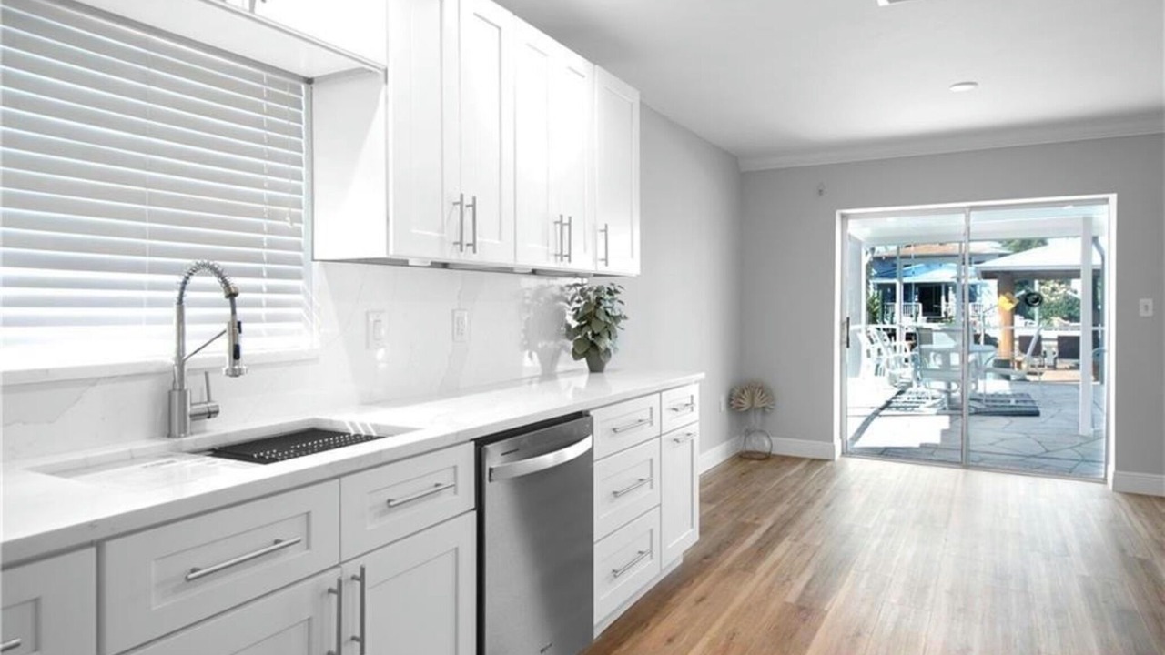 Photo of Kitchen in Isles of Capri