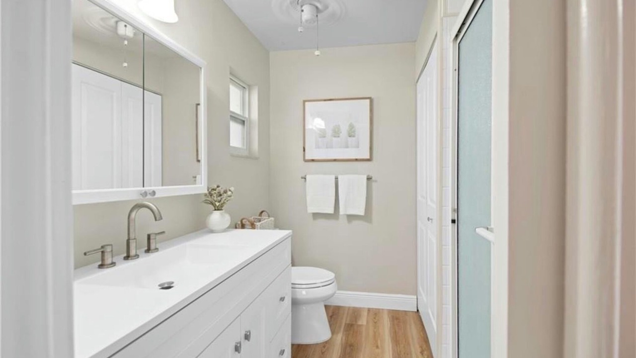 Photo of Bathroom in Isles of Capri