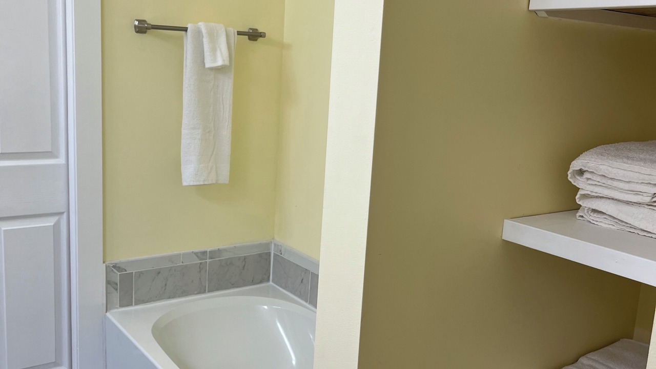 Photo of Bathroom in Fernandina Beach
