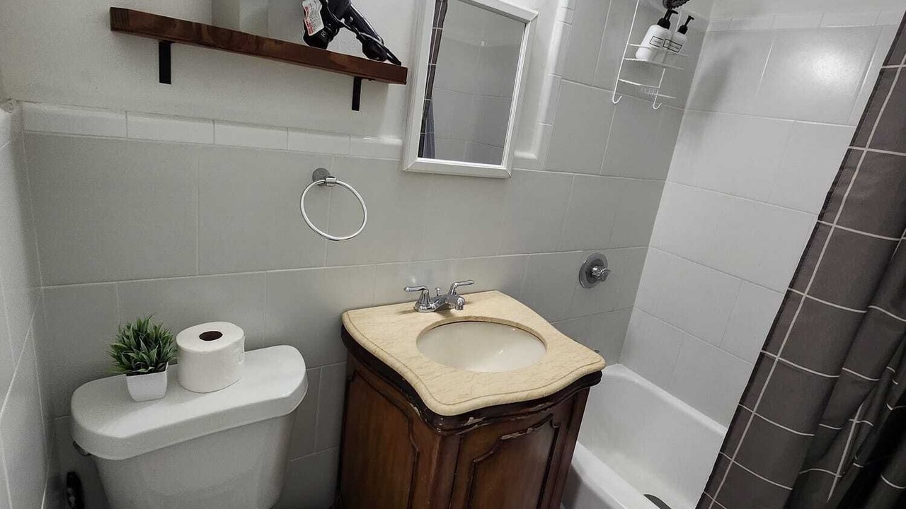 Photo of Bathroom in Coral Terrace