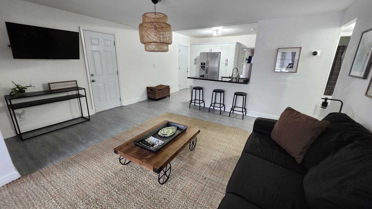 Photo of Livingroom in Coral Terrace