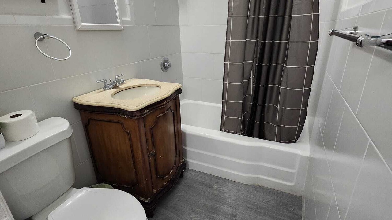 Photo of Bathroom in Coral Terrace