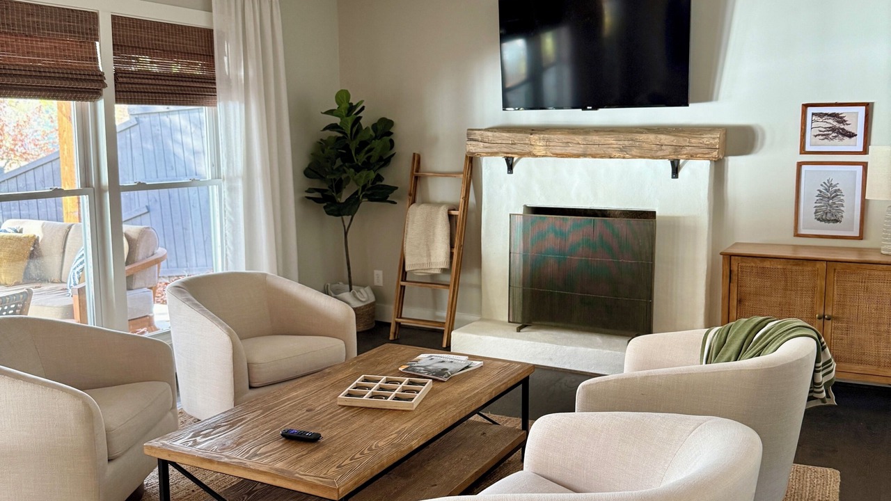 Photo of Livingroom in Crane Hill