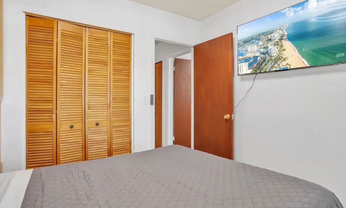 Photo of Bedroom in Sunrise