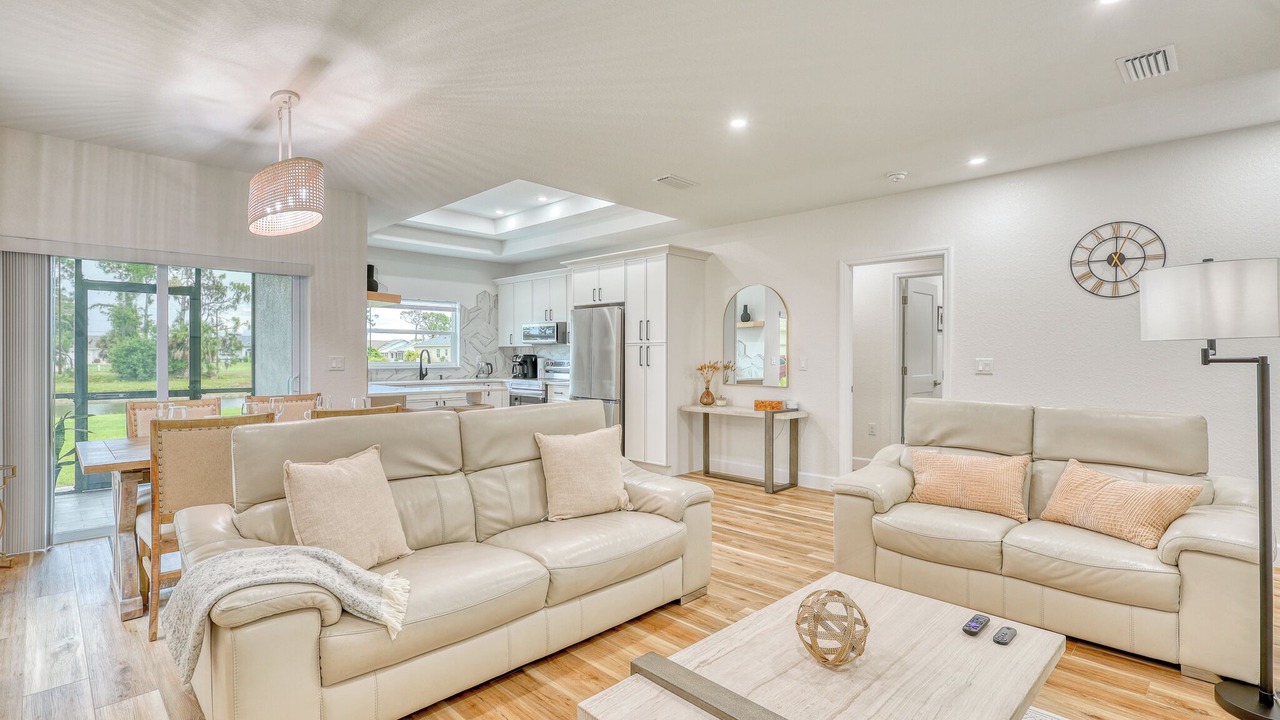 Photo of Livingroom in Rotonda Heights