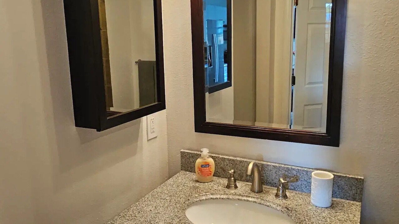 Photo of Bathroom in Valrico