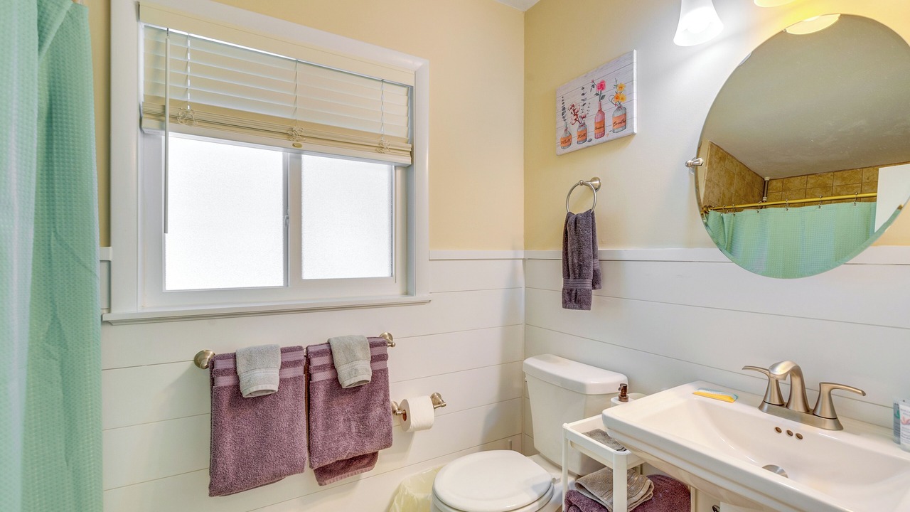 Photo of Bathroom in Fort King District
