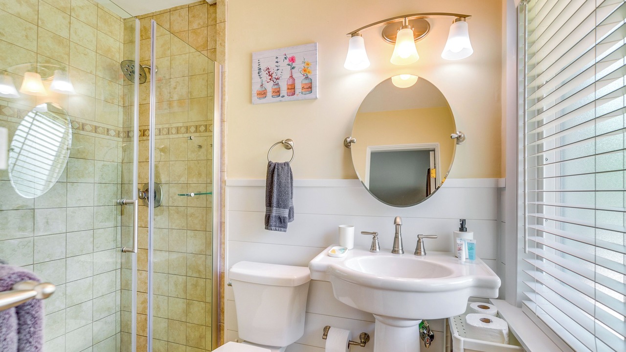 Photo of Bathroom in Fort King District