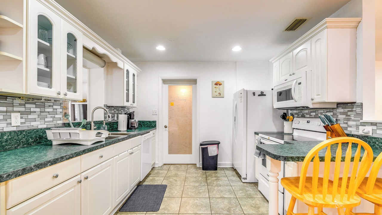 Photo of Kitchen in Fort King District