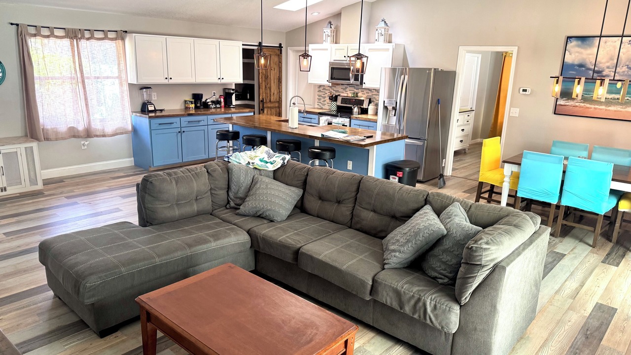 Photo of Livingroom in Spring Hill