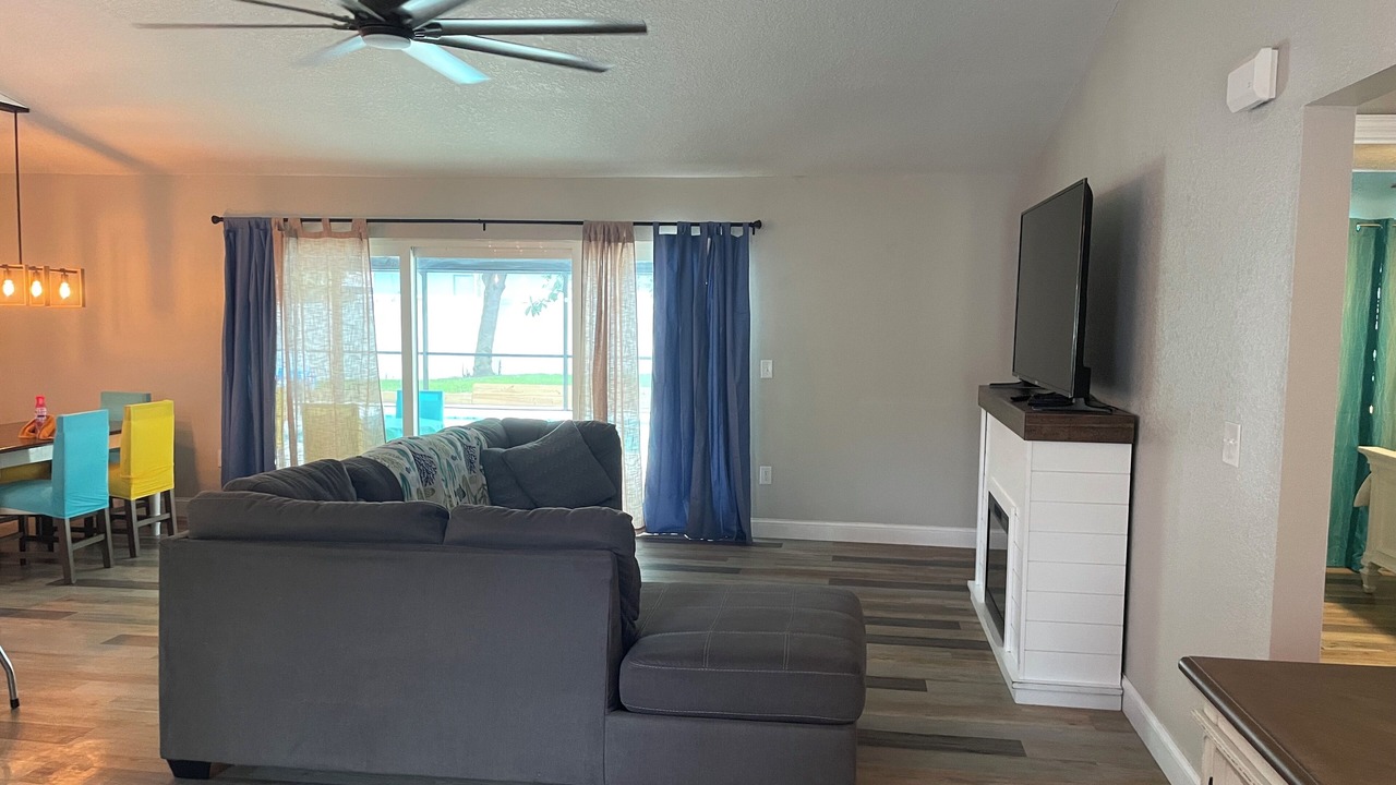 Photo of Livingroom in Spring Hill