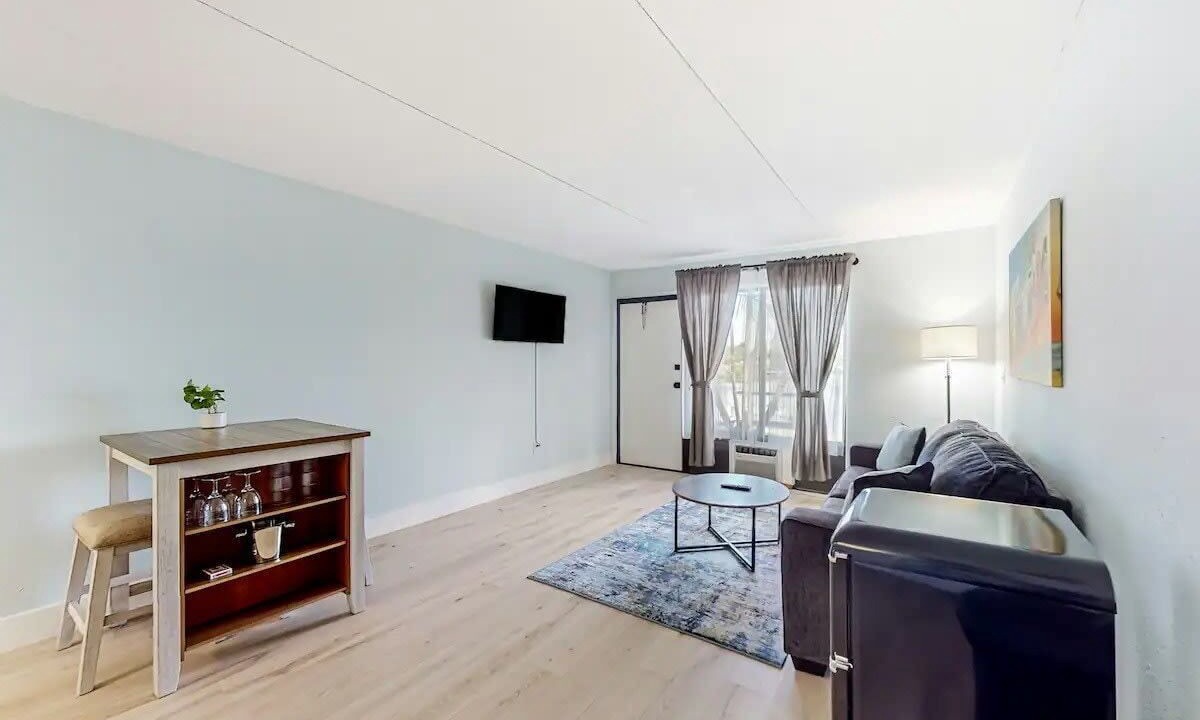 Photo of Livingroom in Isles of Capri