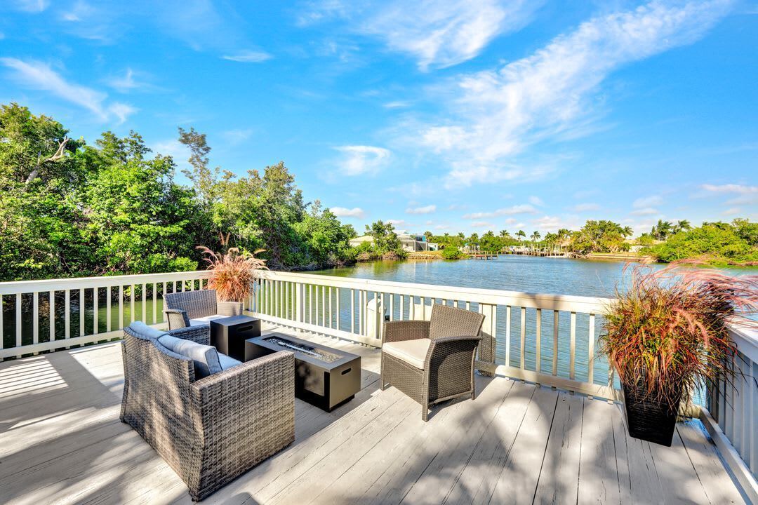 Photo of Patio Balcony in Isles of Capri