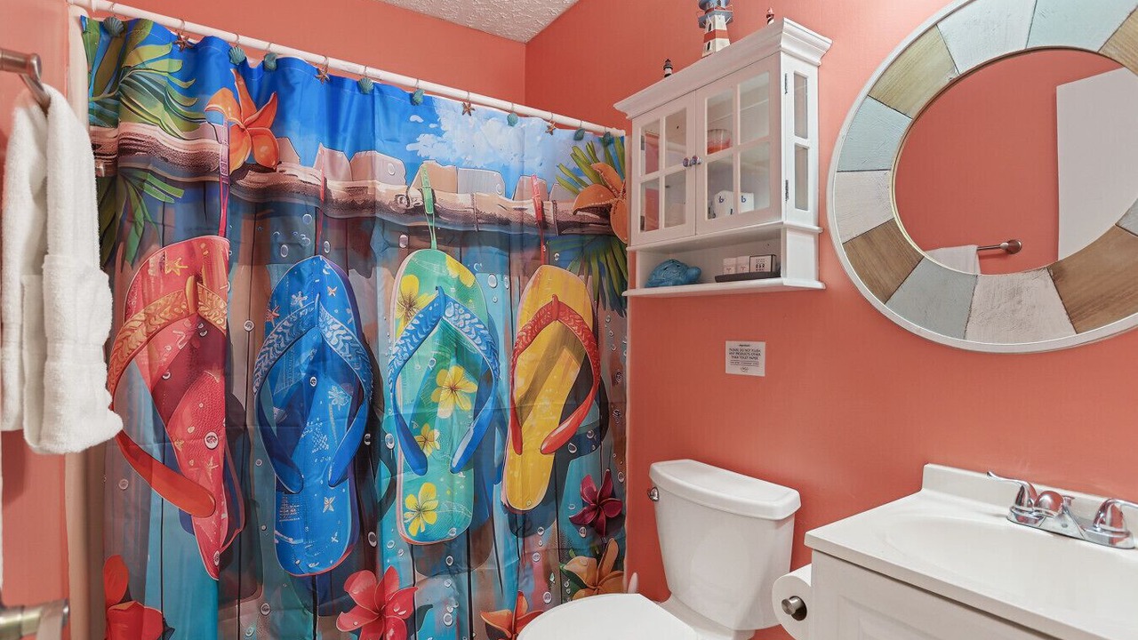 Photo of Bathroom in Whitemarsh Island