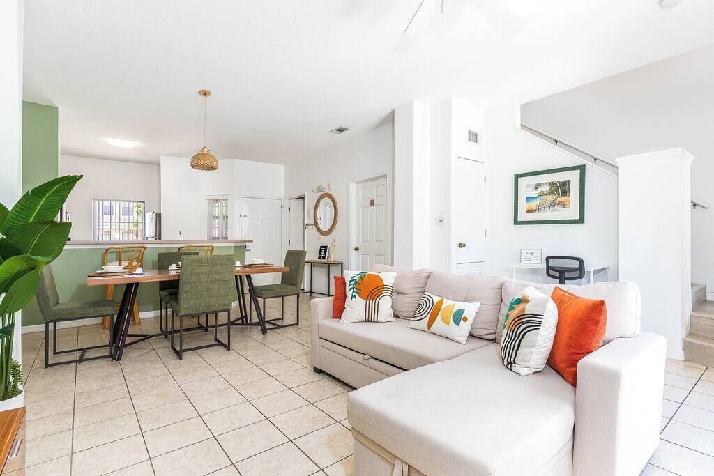 Photo of Livingroom in Crystal Cove