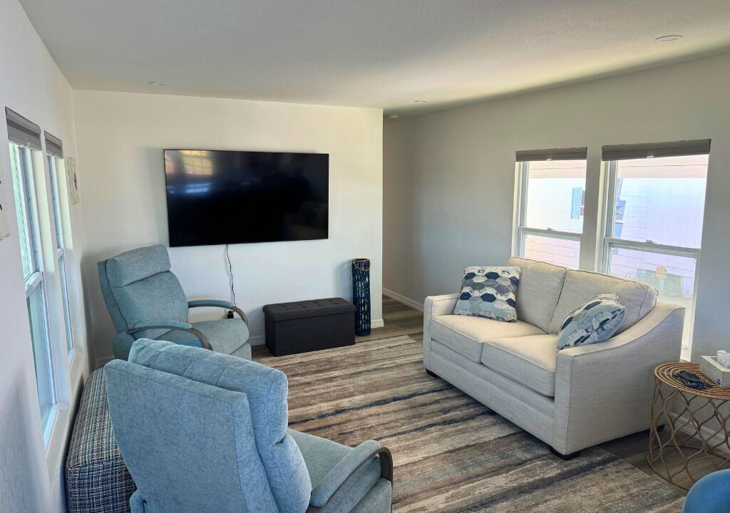 Photo of Livingroom in Flamingo Bay