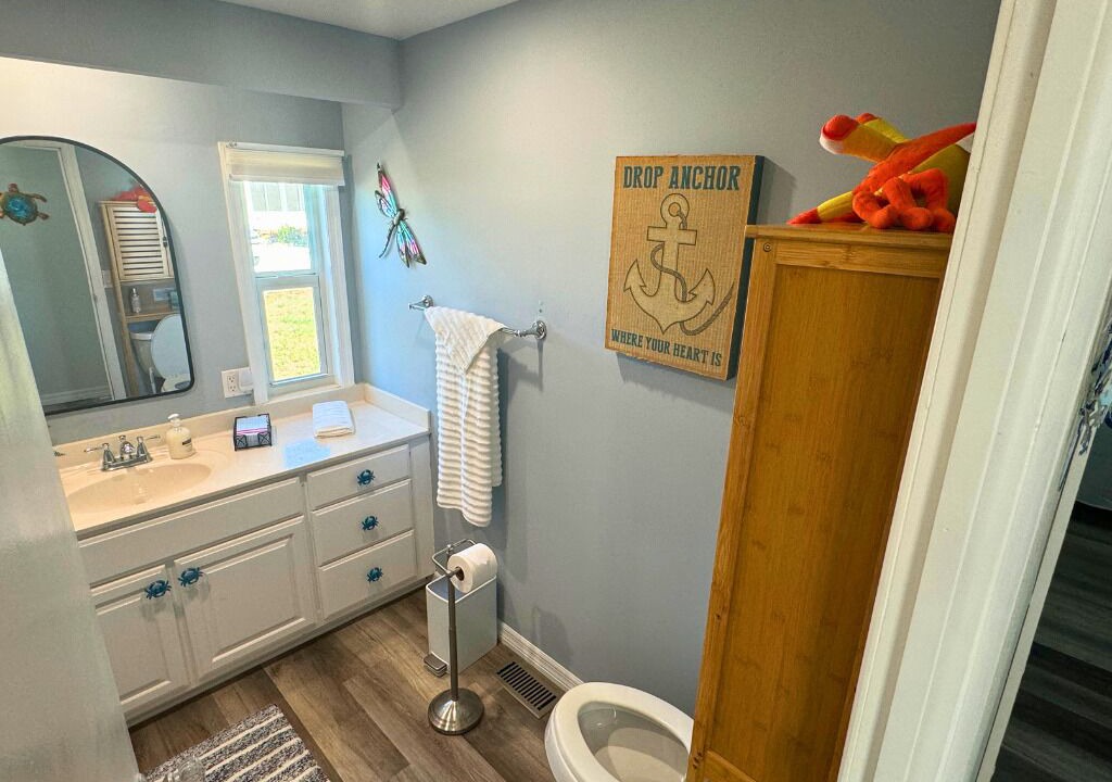 Photo of Bathroom in Flamingo Bay