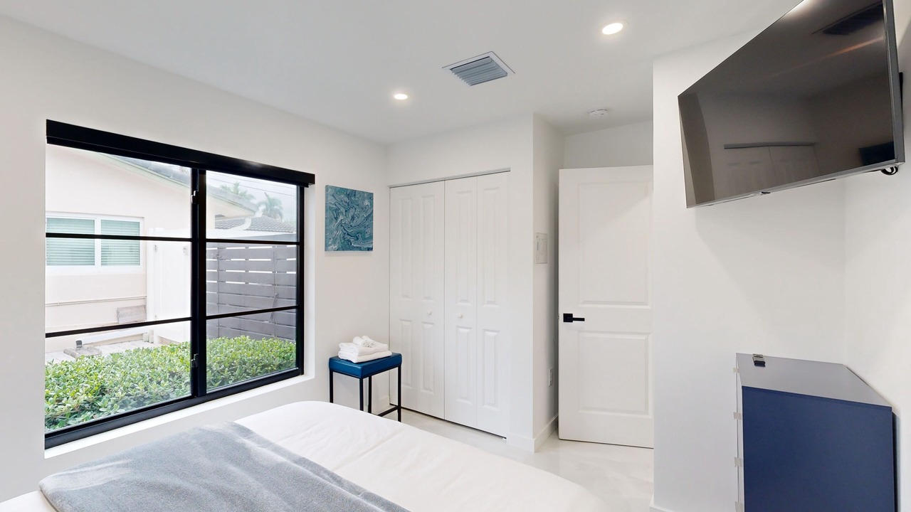 Photo of Bedroom in Coral Ridge Isles