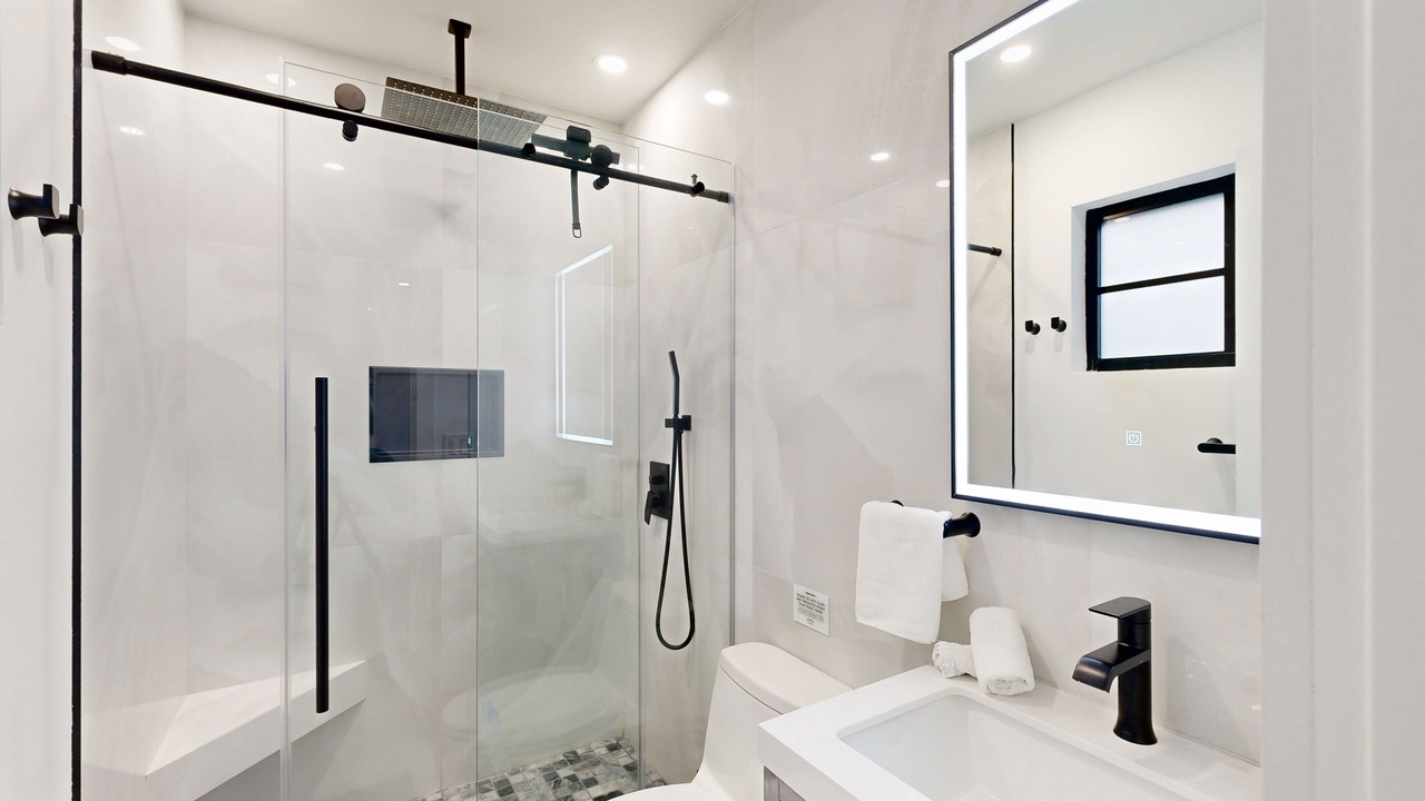 Photo of Bathroom in Coral Ridge Isles