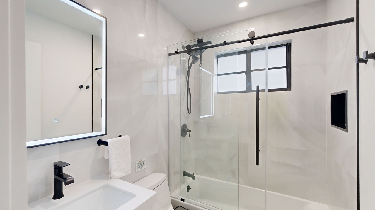 Photo of Bathroom in Coral Ridge Isles